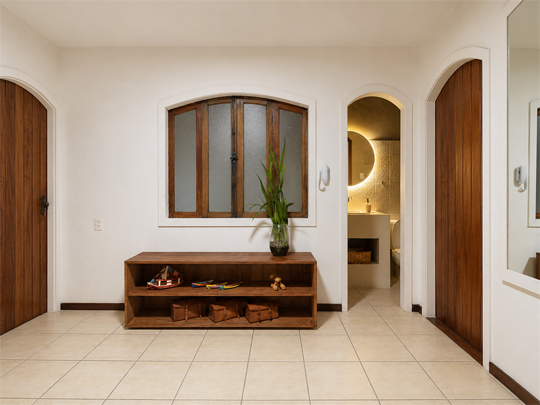 Casa luxo 3 andares- Bairro Fábricas