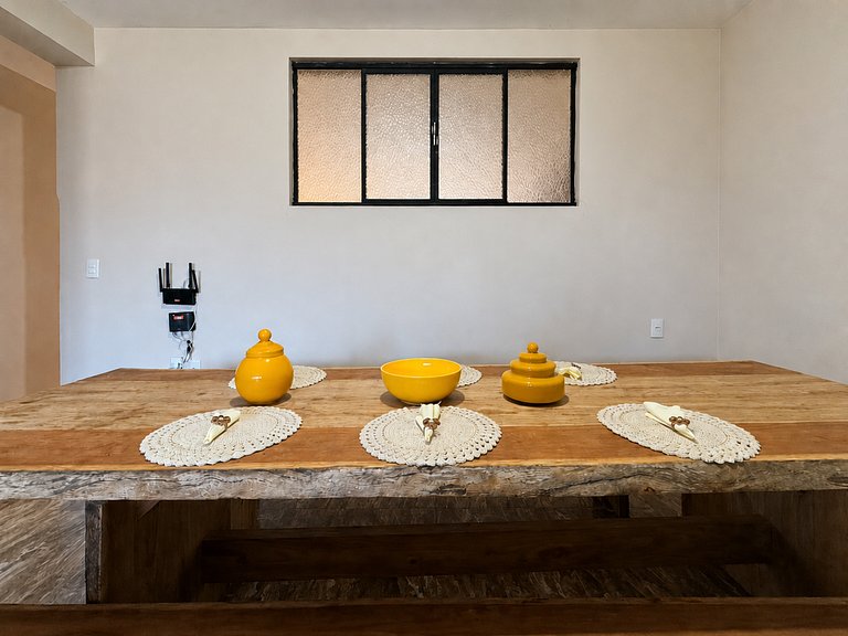 Casa Espaçosa para Famílias com Garagem Coberta
