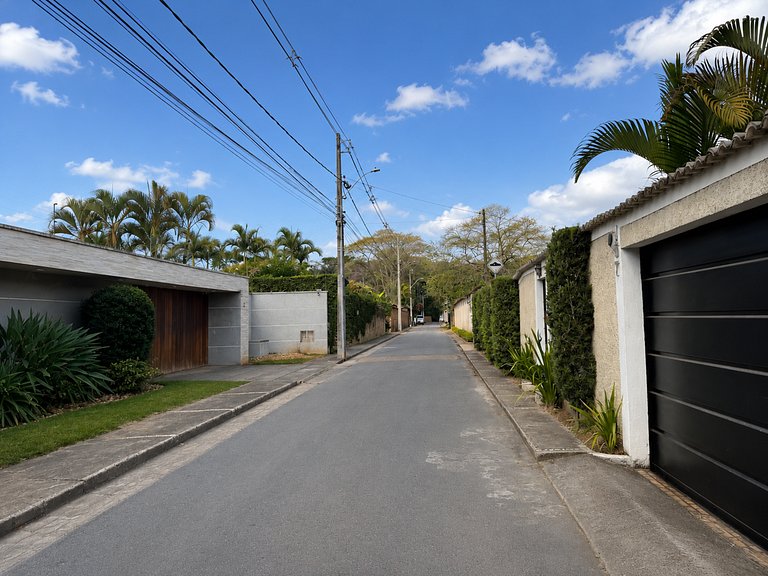 Refúgio Lara- com Piscina, Churrasqueira e Sauna