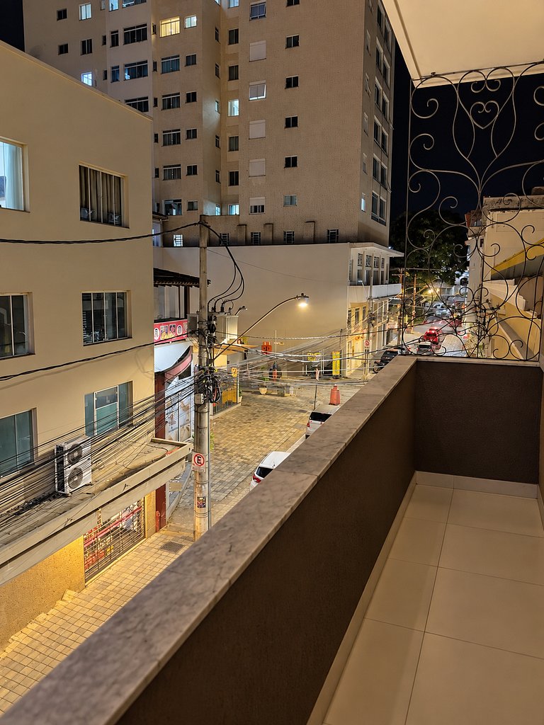 Apto Completo na Esquina do Shopping Hills